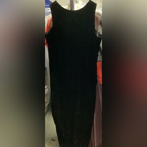 EUC Vintage Rouie black Velvet gown